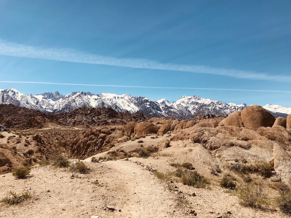 Alabama Hills Globetrotter duo