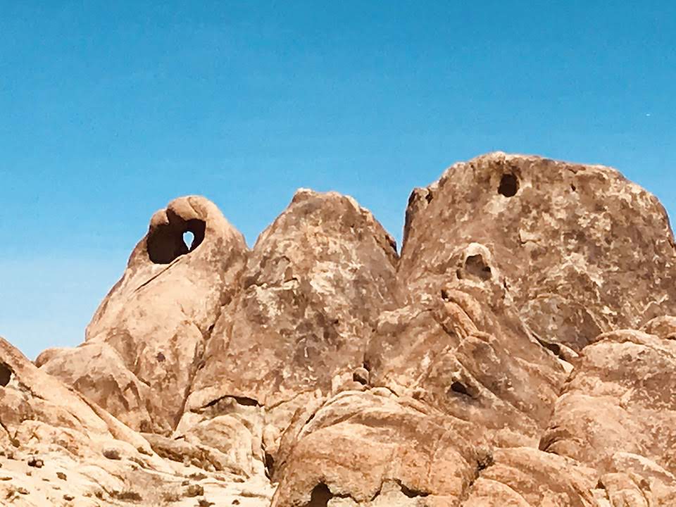 Alabama Hills Globetrotter duo